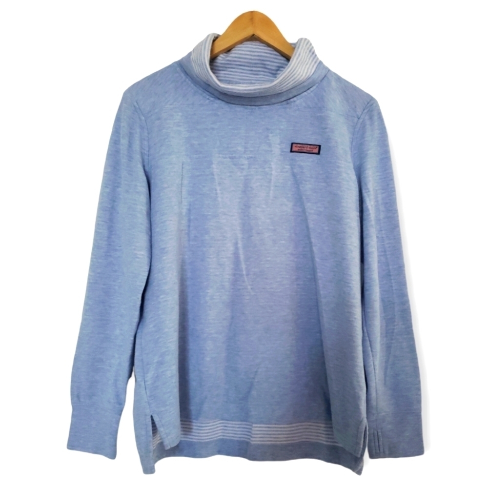Vineyard Vines pullover size medium